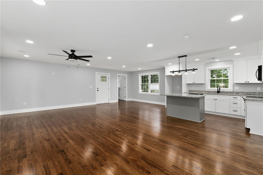 203 Montgomery Street Laurens, SC 29360 - Photo 14 of 34