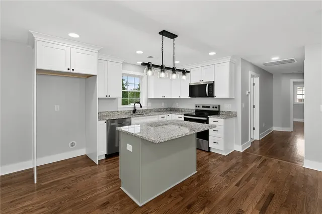 $300,000 | 203 Montgomery Street, Laurens, SC 29360