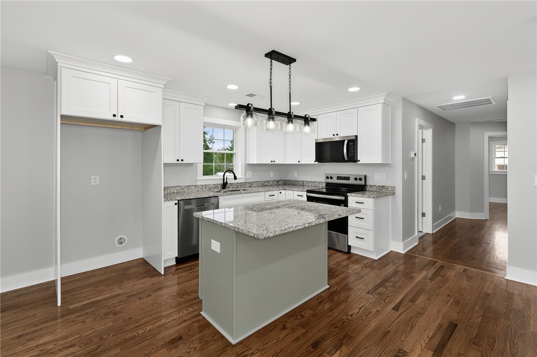 203 Montgomery Street Laurens, SC 29360 - Photo 17 of 34