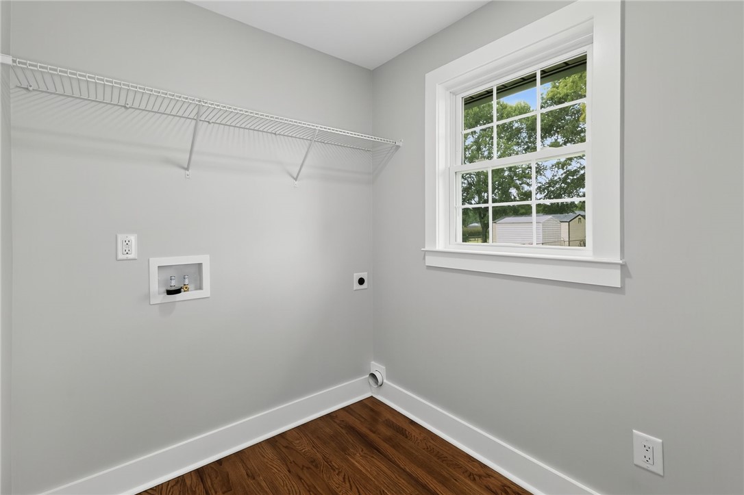 203 Montgomery Street Laurens, SC 29360 - Photo 25 of 34