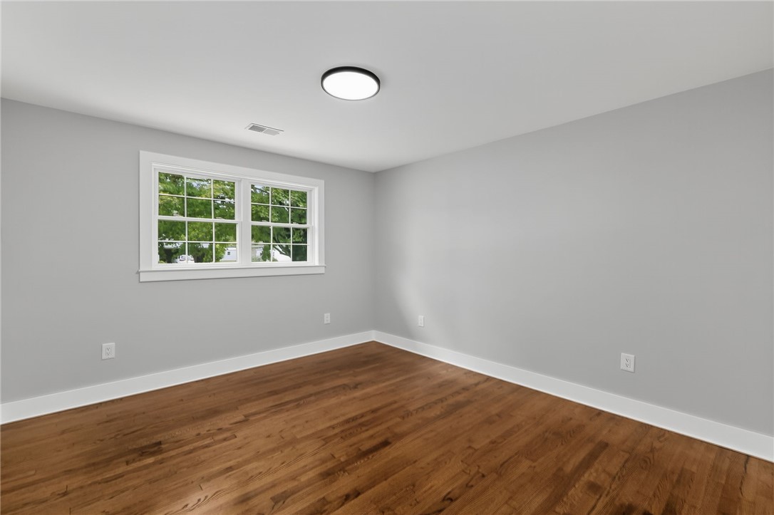 203 Montgomery Street Laurens, SC 29360 - Photo 28 of 34