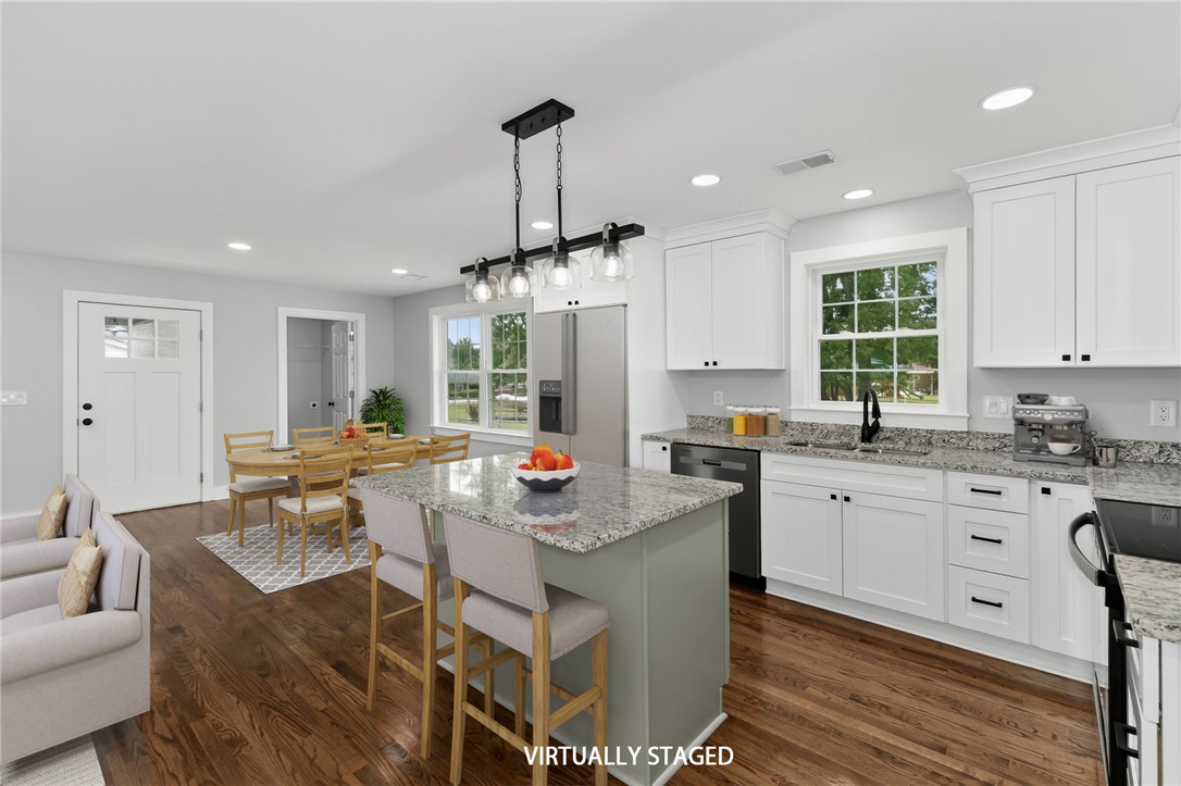 203 Montgomery Street Laurens, SC 29360 - Photo 9 of 34