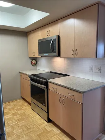 $1,595 | 535 68th Avenue, Unit 7, St. Pete Beach, FL 33706