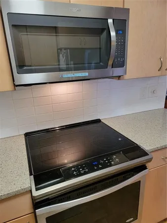 $1,595 | 535 68th Avenue, Unit 7, St. Pete Beach, FL 33706