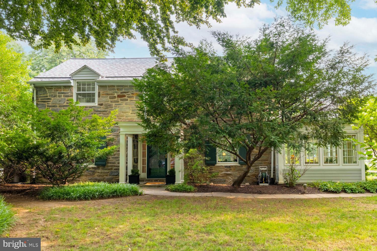 3938 Netherfield Road Philadelphia, PA 19129 - Photo 3 of 49 Gallery Image 3