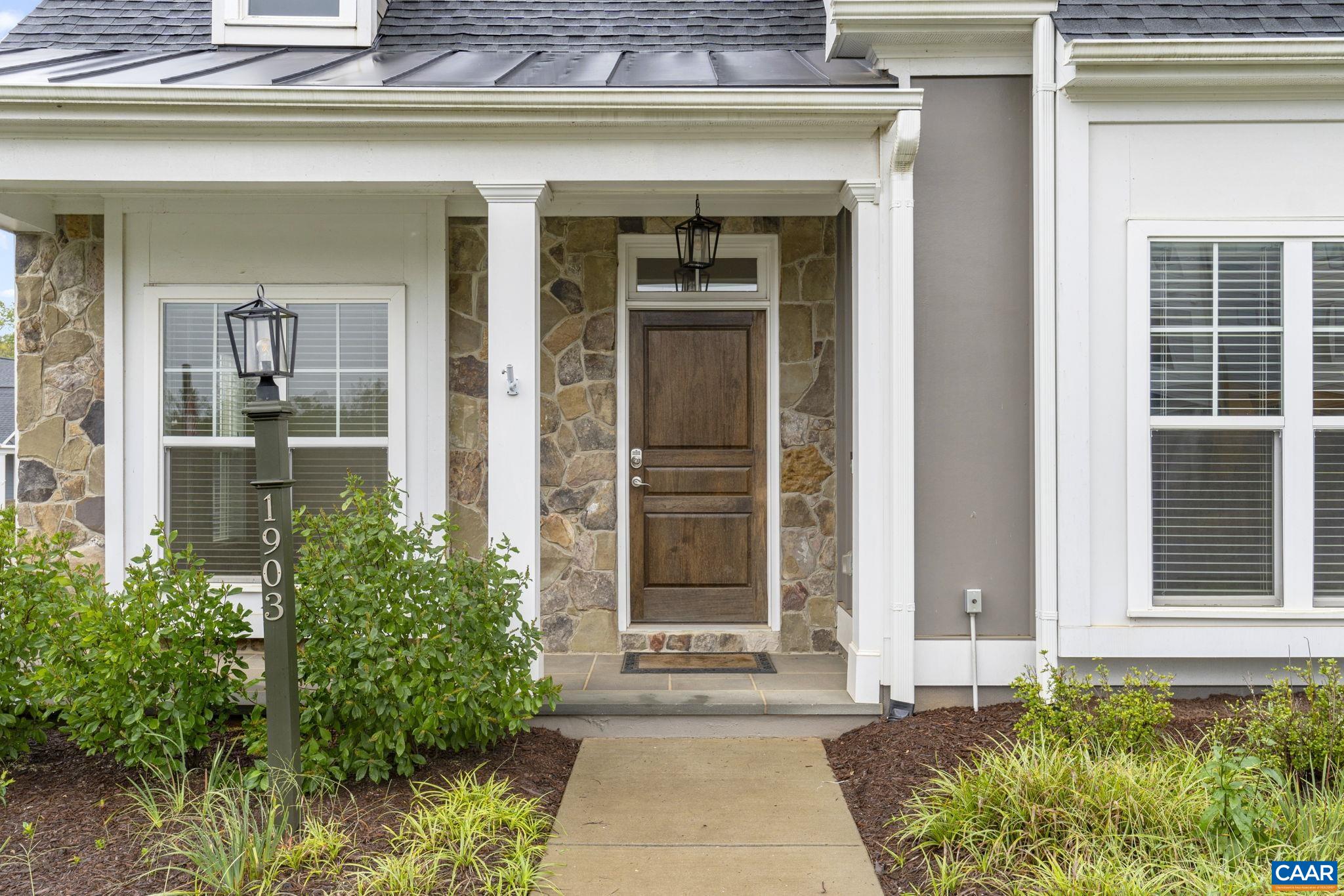 1903 Fowler Street Charlottesville, VA 22901 - Photo 4 of 29 Gallery Image 4