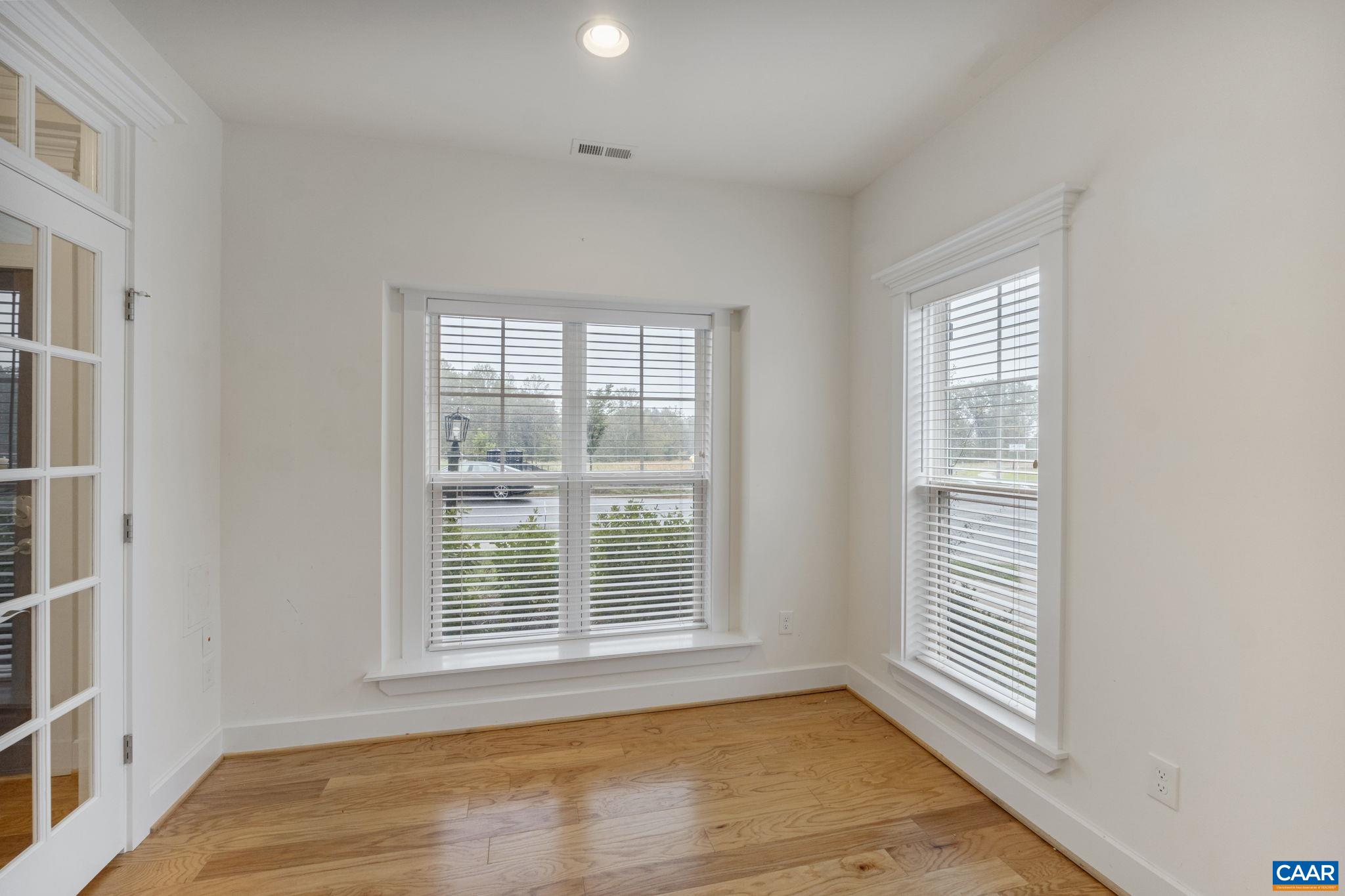 1903 Fowler Street Charlottesville, VA 22901 - Photo 8 of 29 Gallery Image 8