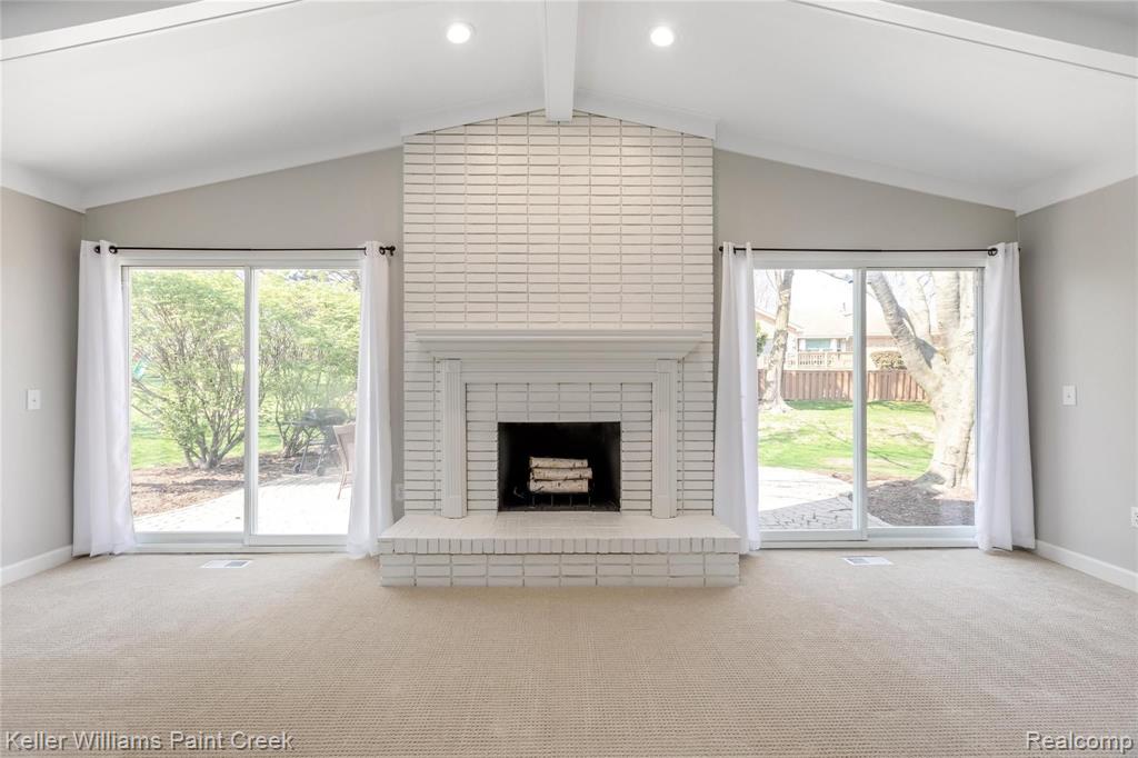 332 Lake Forest Road Rochester Hills, MI 48309 - Photo 12 of 48