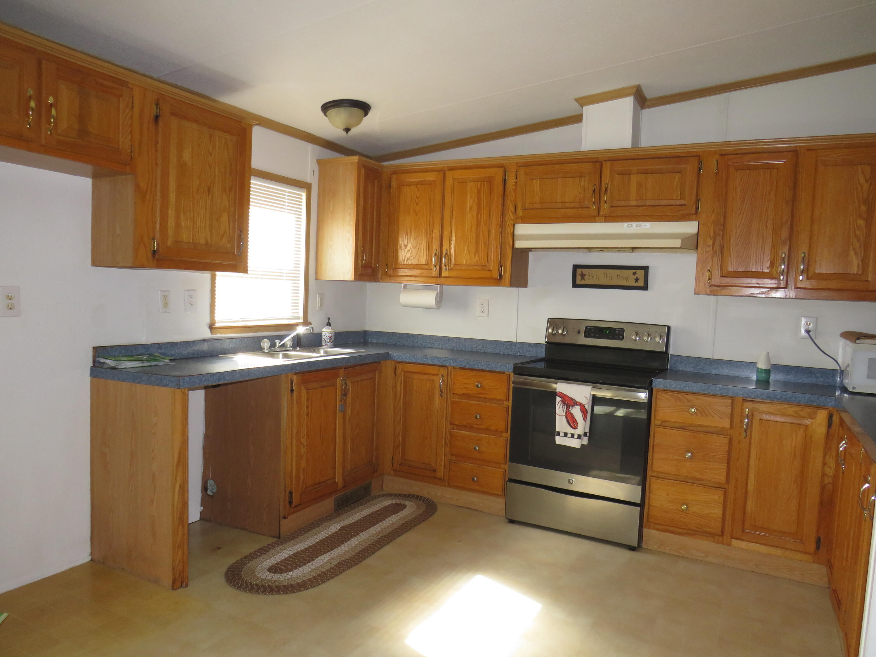 41 Kinney Woods Road Tenants Harbor, ME 04860 - Photo 5 of 20 IMG_1874