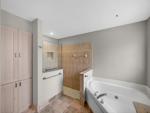 $640,000 | 8895 Southwest Fishermans Wharf Drive, Stuart, FL 34997