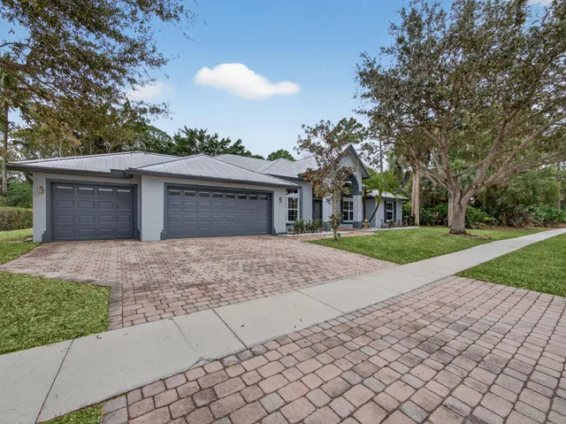 $640,000 | 8895 Southwest Fishermans Wharf Drive, Stuart, FL 34997