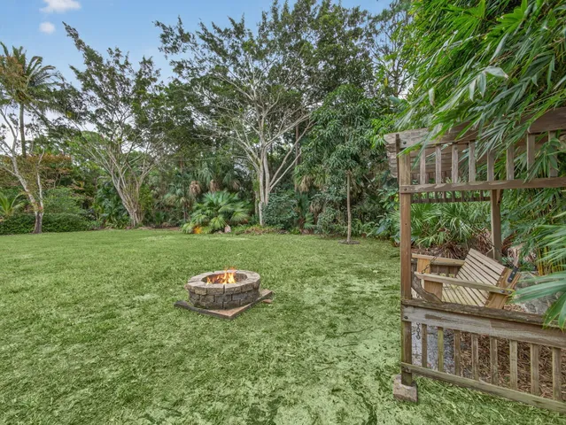 $640,000 | 8895 Southwest Fishermans Wharf Drive, Stuart, FL 34997