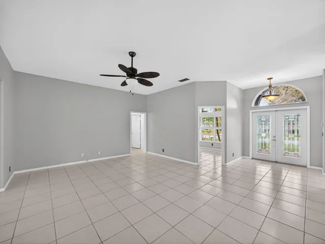 $640,000 | 8895 Southwest Fishermans Wharf Drive, Stuart, FL 34997