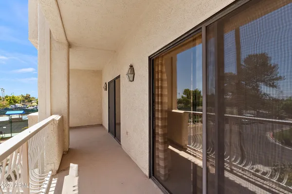 $170,000 | 19400 North Westbrook Parkway, Unit 220, Peoria, AZ 85382