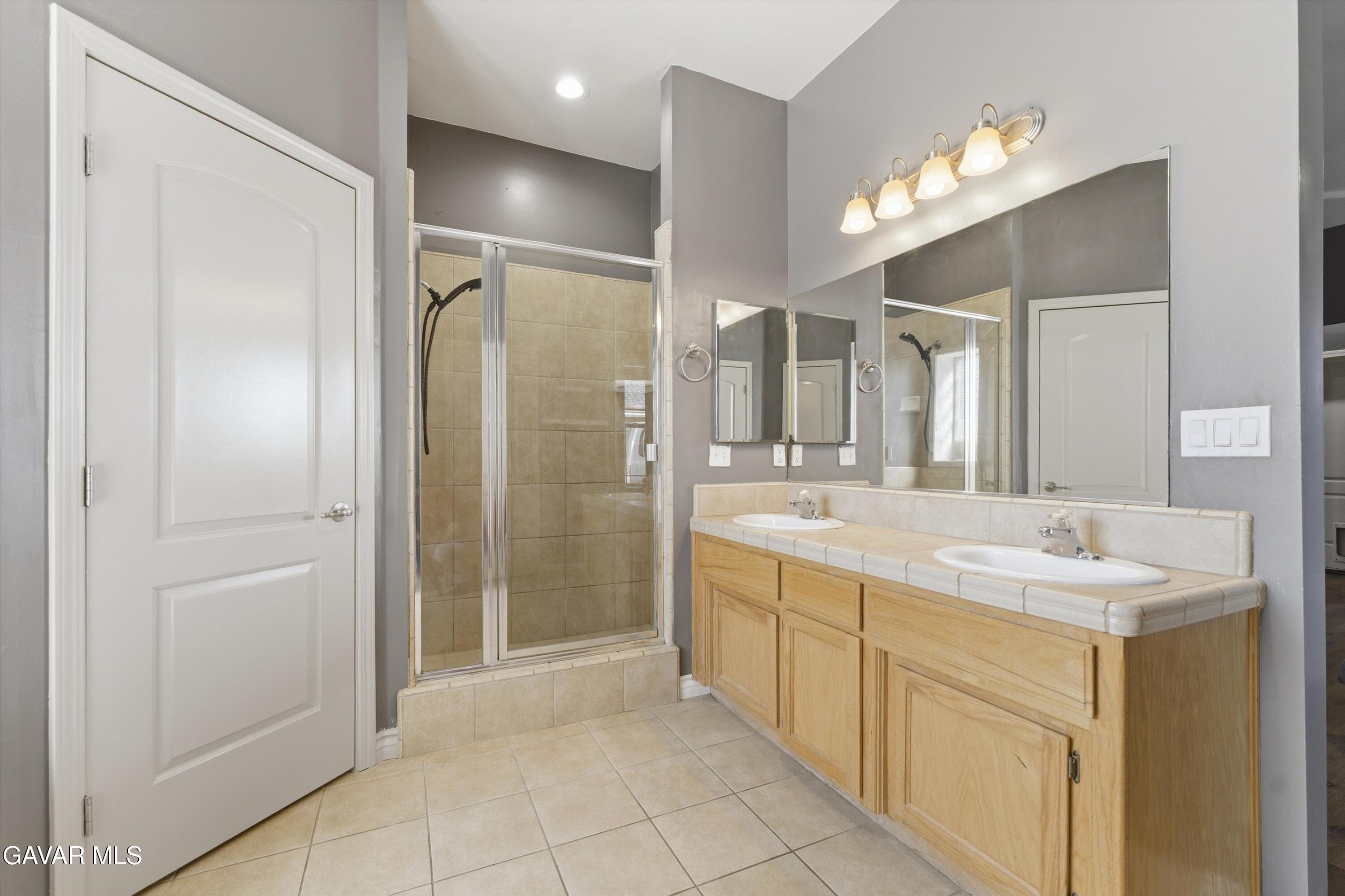 906 Mulberry Street Tehachapi, CA 93561 - Photo 16 of 25 15-JYP08353