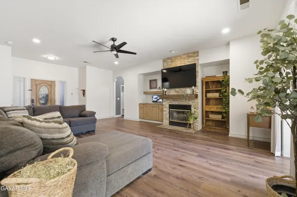 $440,000 | 906 Mulberry Street, Tehachapi, CA 93561