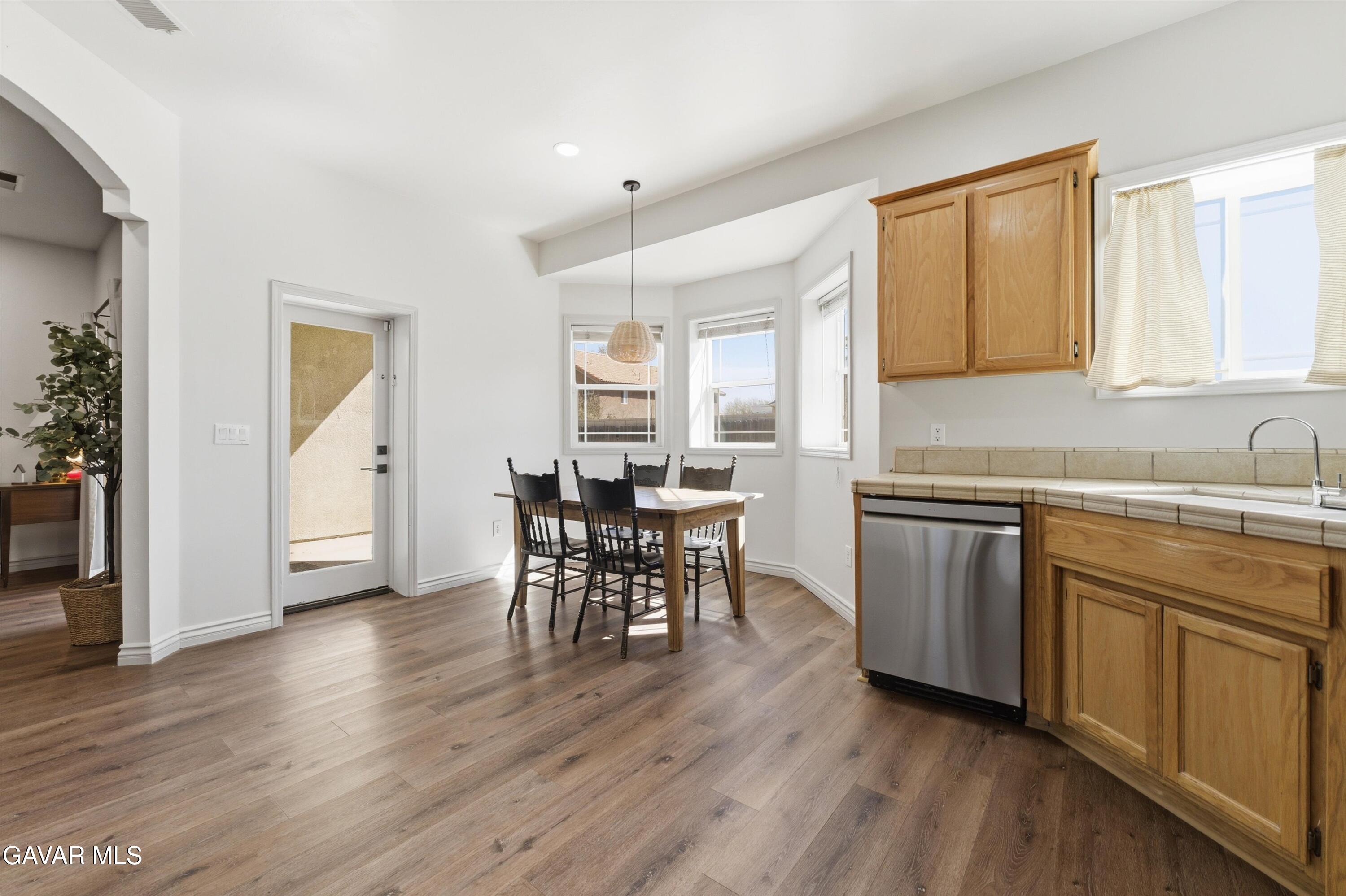 906 Mulberry Street Tehachapi, CA 93561 - Photo 9 of 25 08-JYP08341