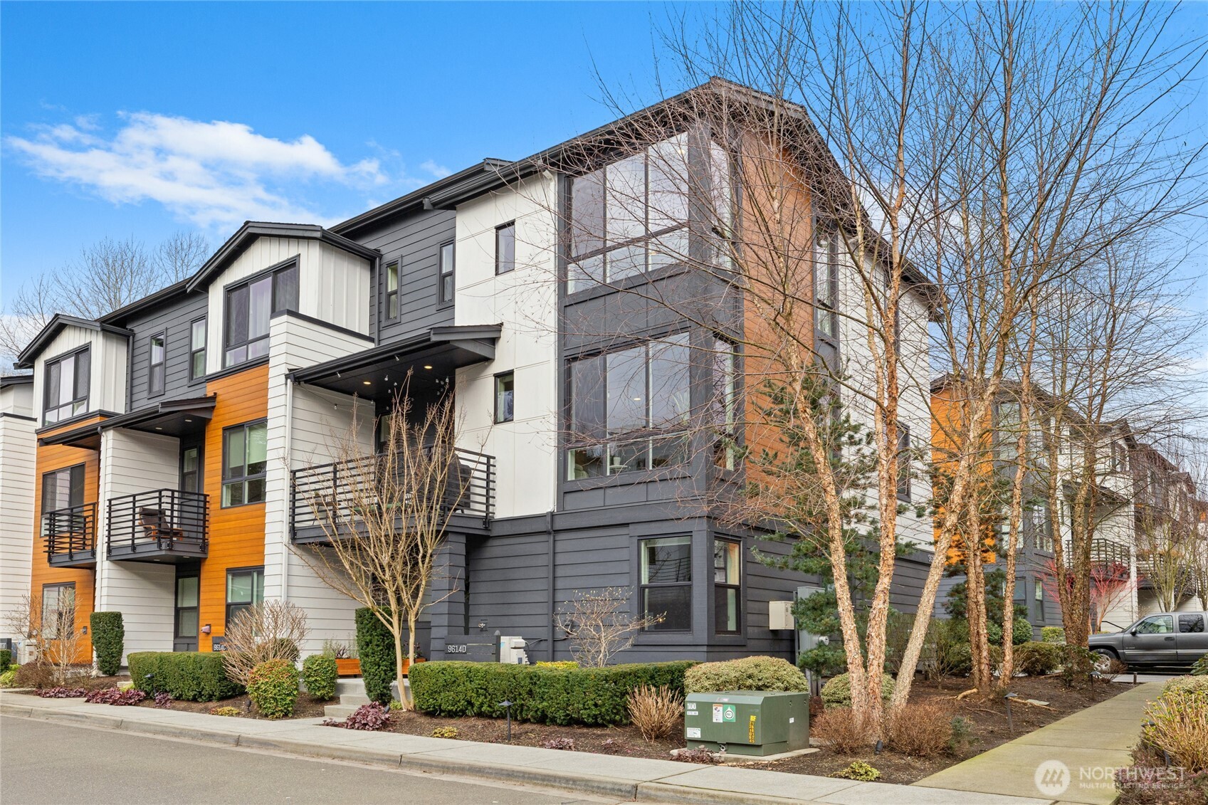 9614 Northeast 183rd Street, Unit D Bothell, WA 98011 - Photo 2 of 34