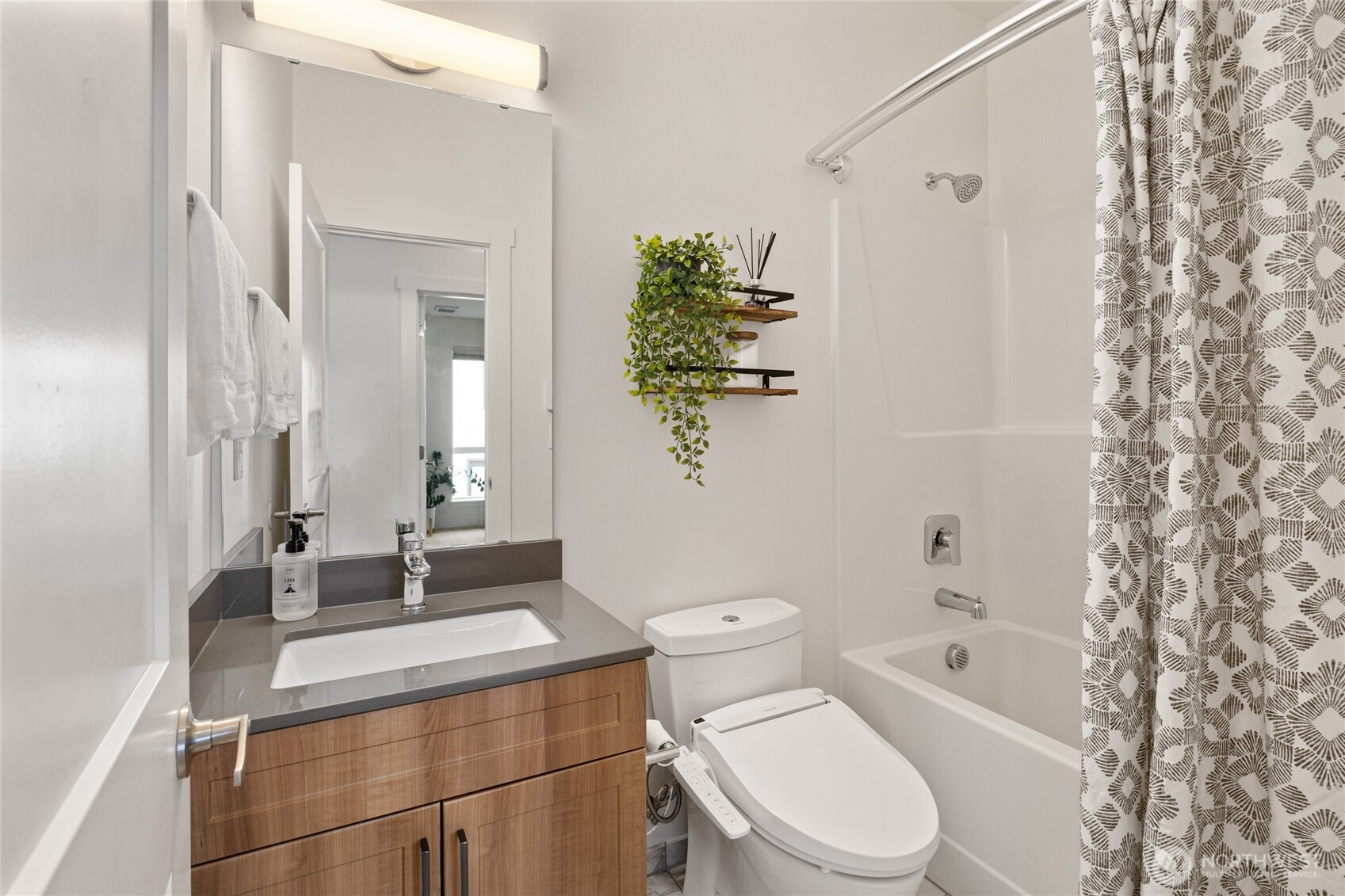 9614 Northeast 183rd Street, Unit D Bothell, WA 98011 - Photo 21 of 34