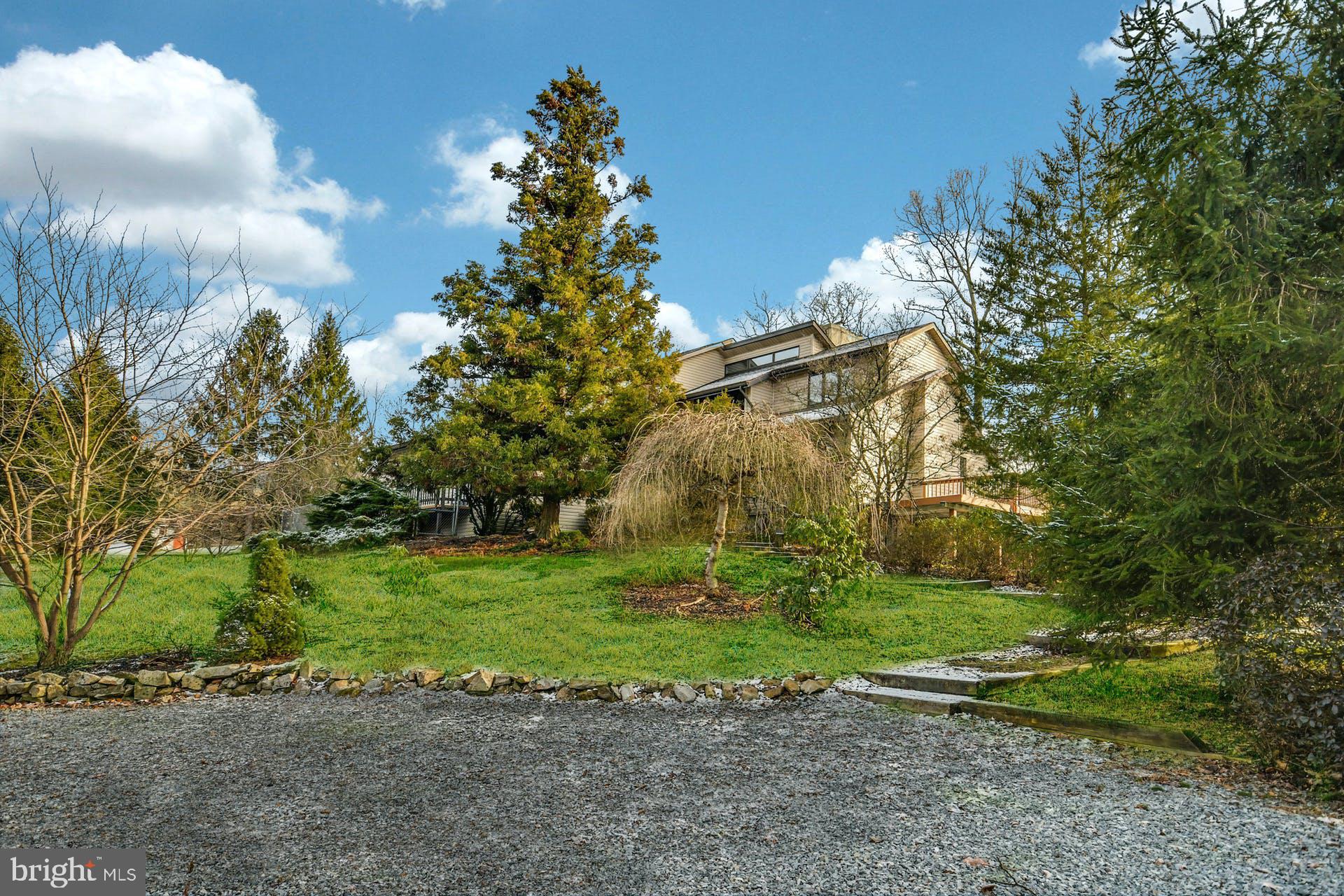 3030 Cooks Creek Road Riegelsville, PA 18077 - Photo 2 of 50