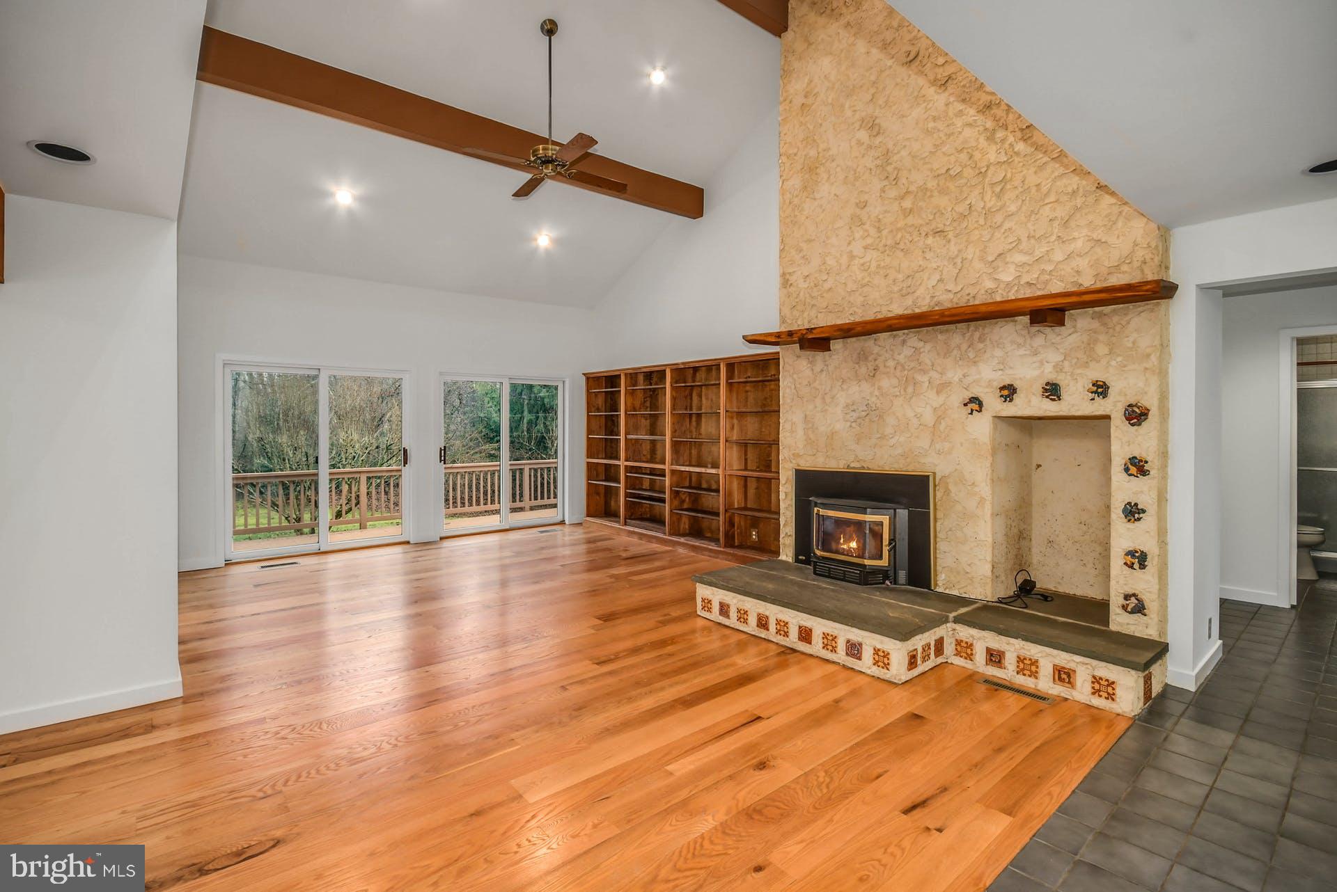 3030 Cooks Creek Road Riegelsville, PA 18077 - Photo 3 of 50