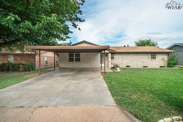 $2,100 | 2905 South Bandera Drive, Wichita Falls, TX 76302
