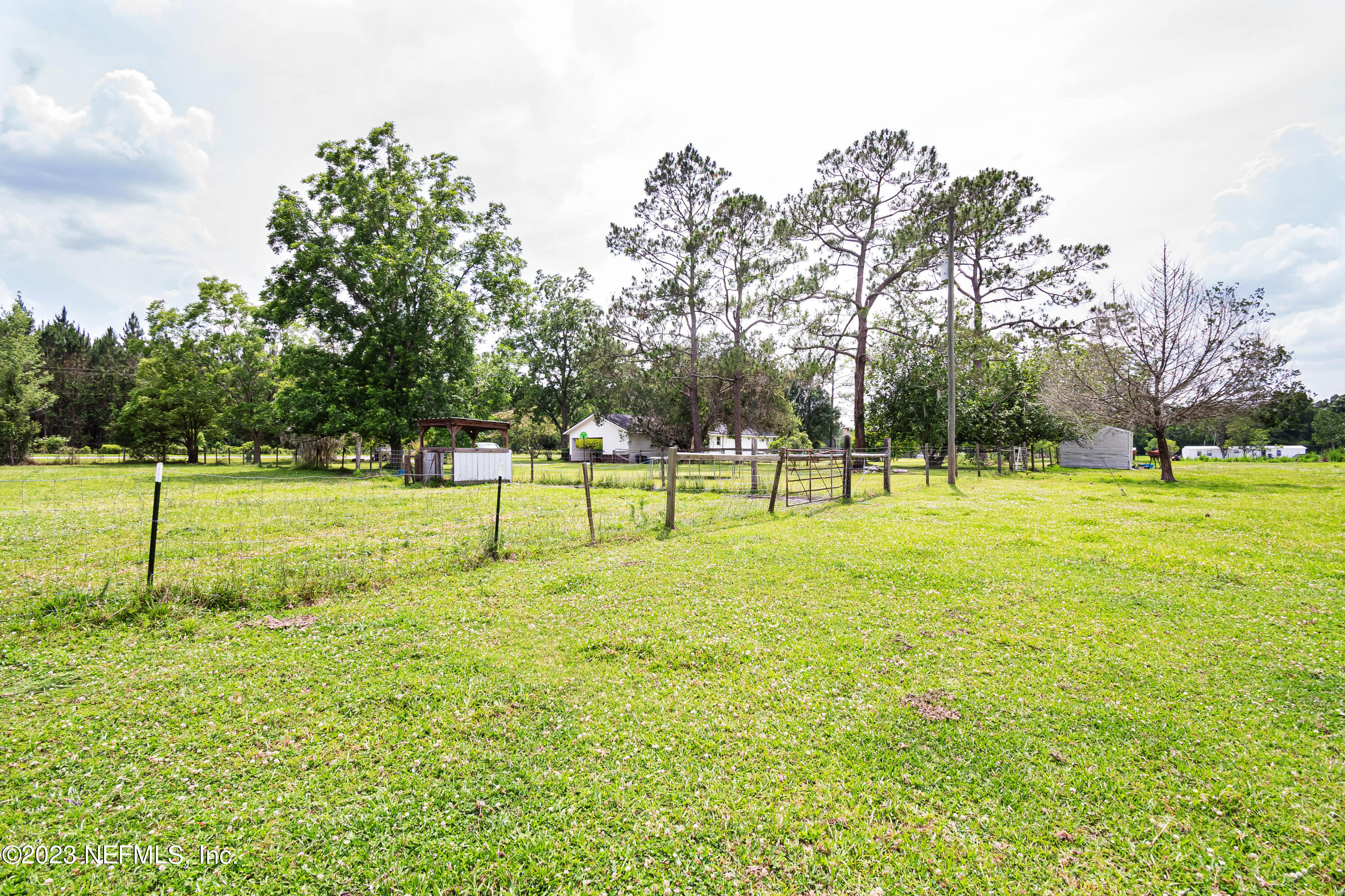 8619 Mud Lake Road Macclenny, FL 32063 - Photo 46 of 49 a view of a park with a tree