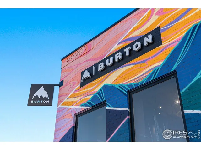 a view of building with a street