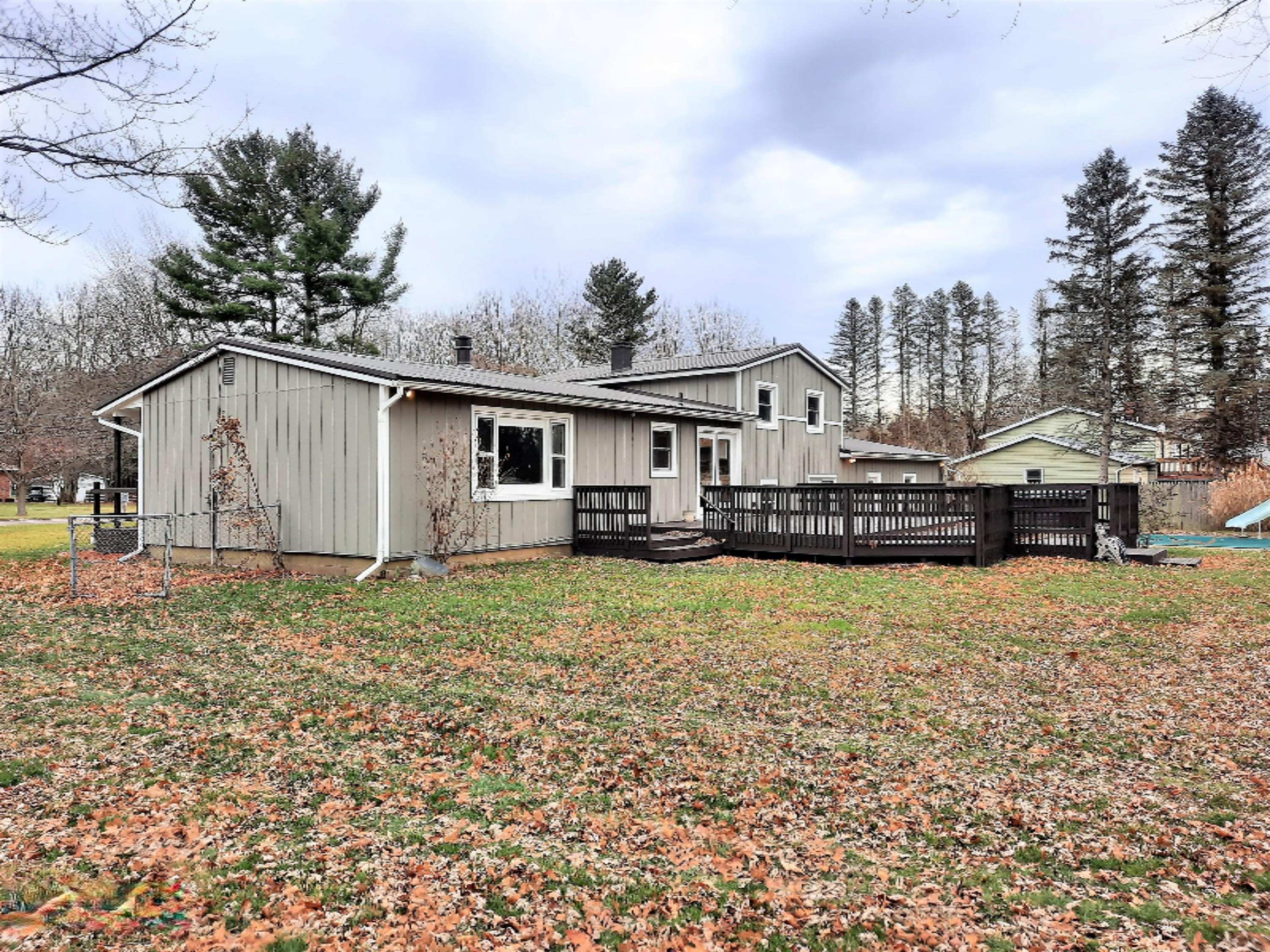 12385 Perry Road Battle Creek, MI 49015 - Photo 43 of 46 side view