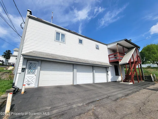 $850 | 526 Hughes Court, Scranton, PA 18504