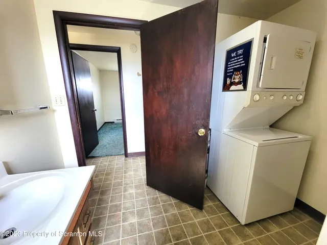 $850 | 526 Hughes Court, Scranton, PA 18504