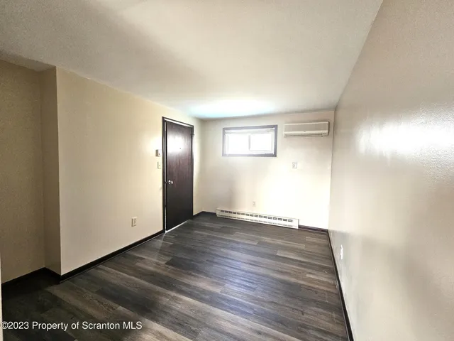 $850 | 526 Hughes Court, Scranton, PA 18504