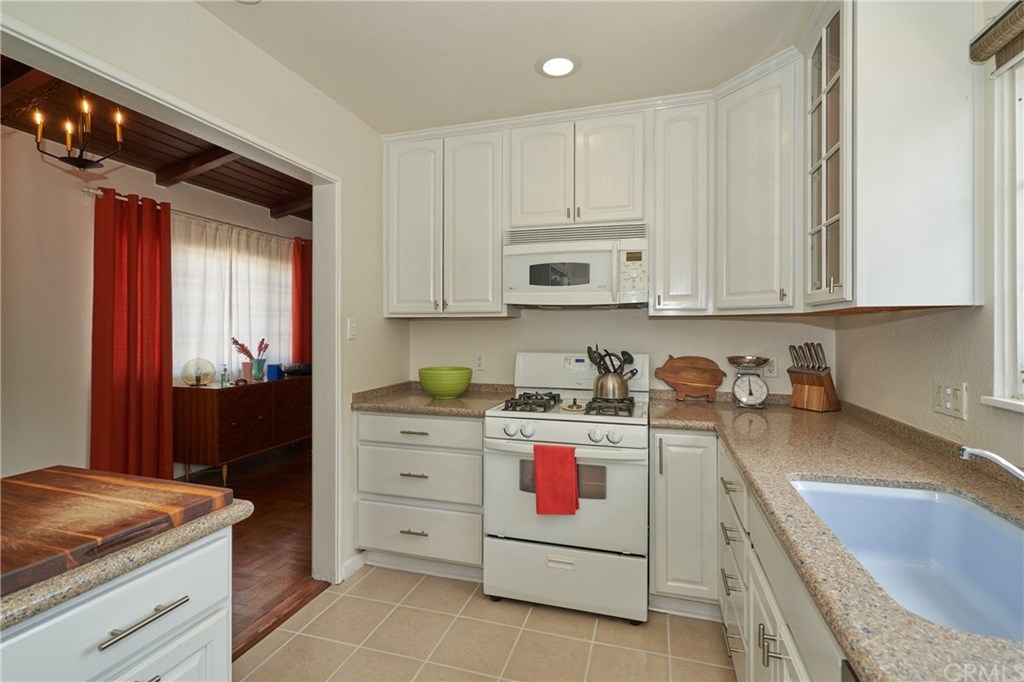 4800 Beverly Court Riverside, CA 92506 - Photo 8 of 14