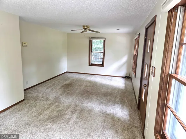 $399,900 | 25 Woodlawn Avenue, Excelsior, MN 55331