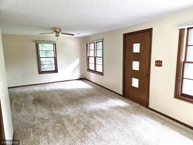 $399,900 | 25 Woodlawn Avenue, Tonka Bay, MN 55331