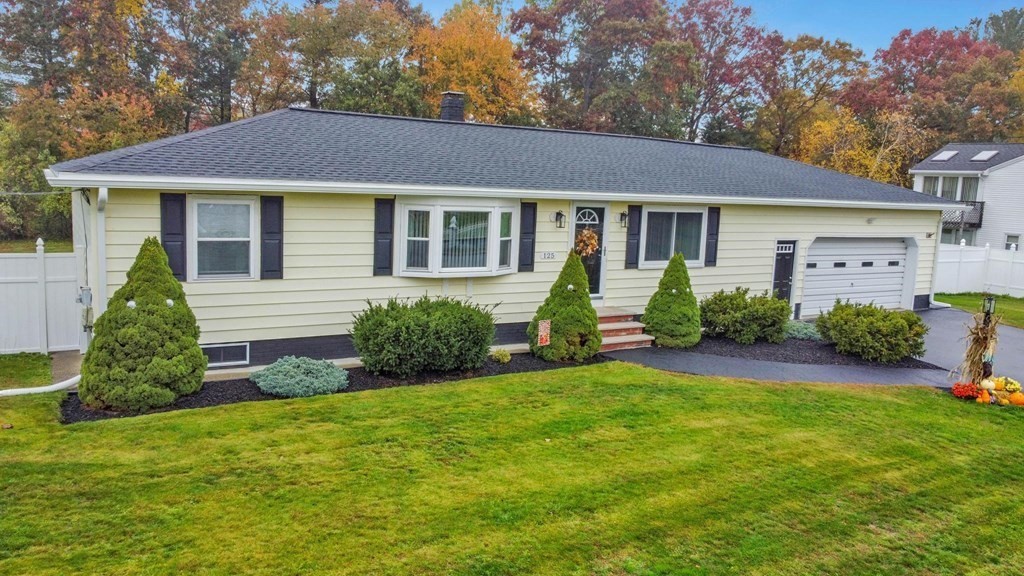 125 Steve Drive, Taunton, MA 02780 Compass