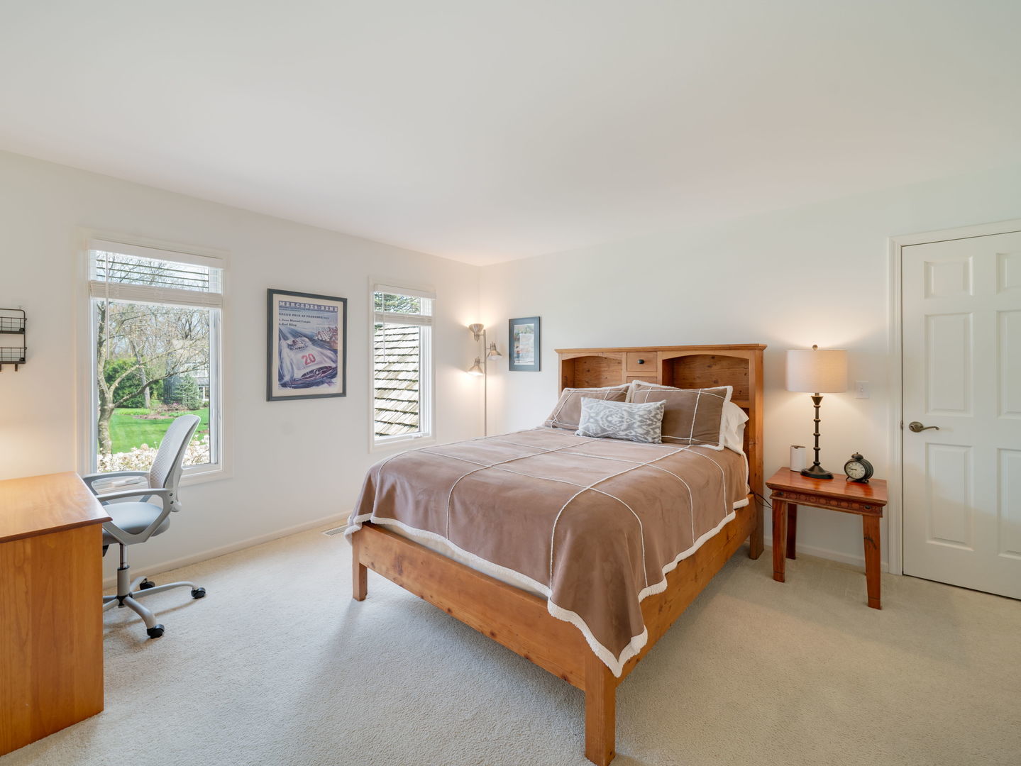 626 Buena Road Lake Forest, IL 60045 - Photo 20 of 37 a bedroom with a bed and table