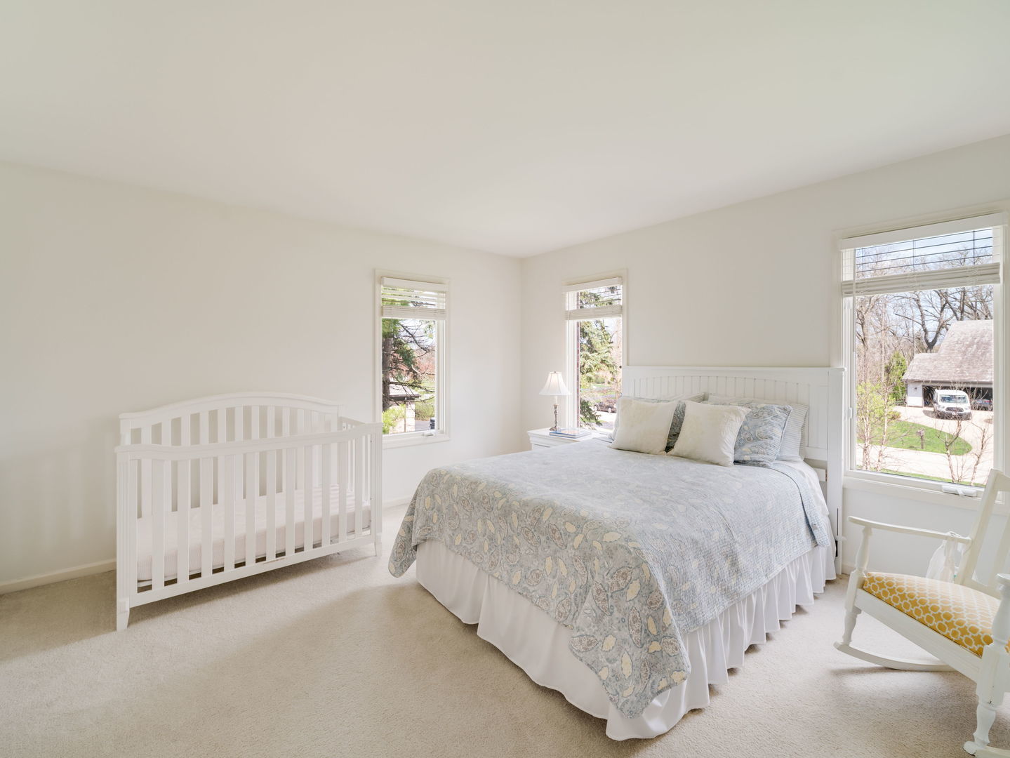 626 Buena Road Lake Forest, IL 60045 - Photo 21 of 37 a spacious bedroom with a bed and a window