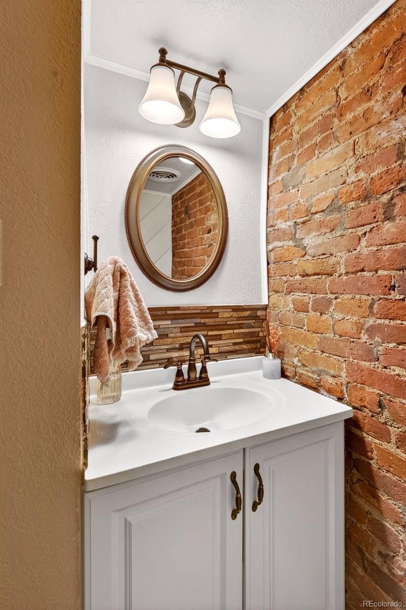 1144 South Logan Street Denver, CO 80210 - Photo 13 of 25