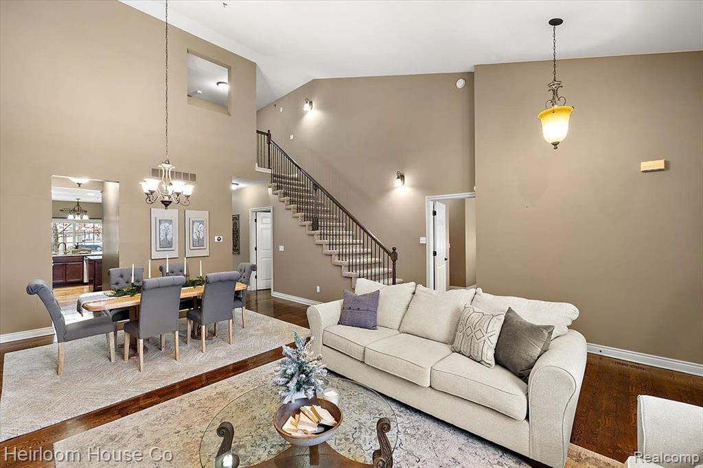 45926 South Stonewood Road Canton, MI 48187 - Photo 5 of 73