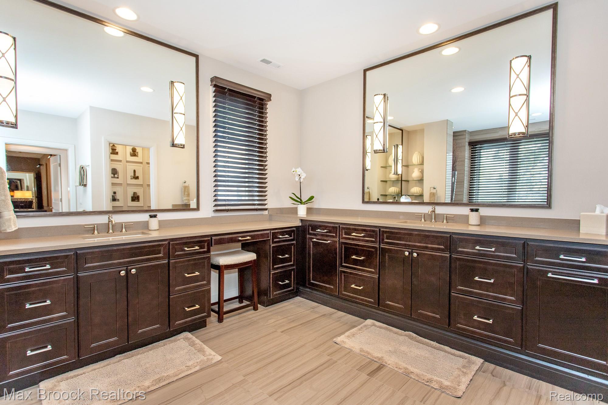 25925 York Road Royal Oak, MI 48067 - Photo 52 of 88 Full bathroom with vanity and recessed lighting