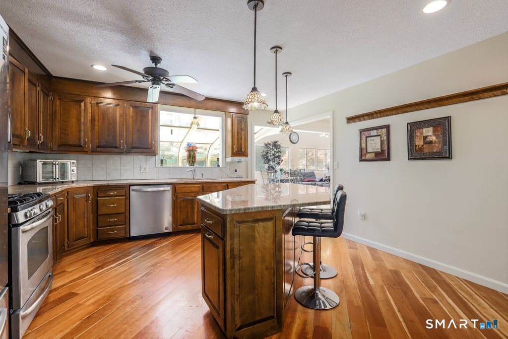 21 Parsons Road Somers, CT 06071 - Photo 26 of 38