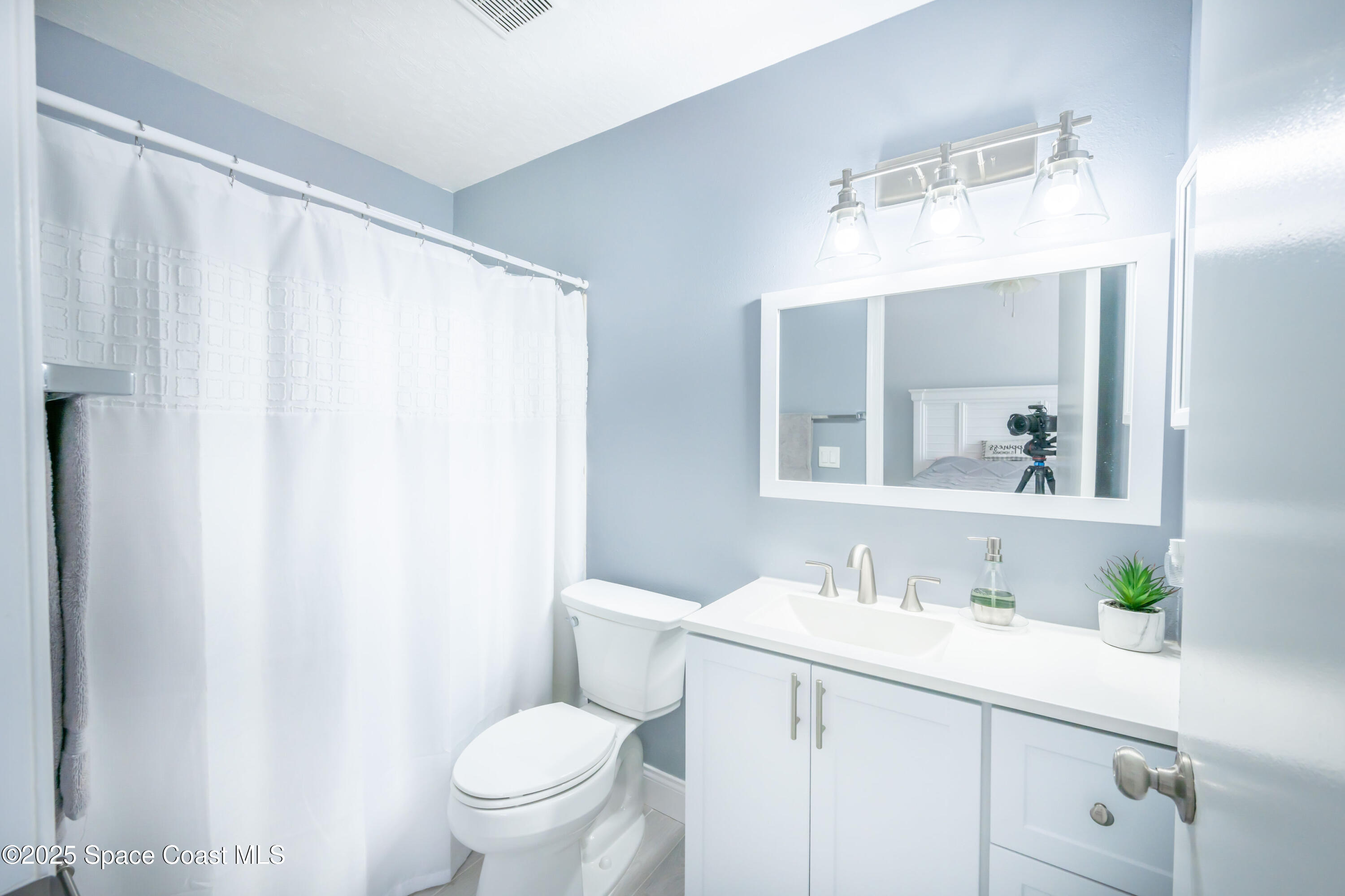7667 North Wickham Road, Unit 1219 Melbourne, FL 32940 - Photo 13 of 40 Private bath