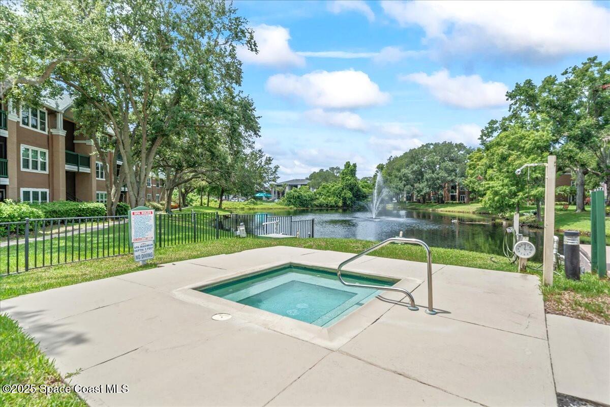 7667 North Wickham Road, Unit 1219 Melbourne, FL 32940 - Photo 35 of 40 Jacuzzi