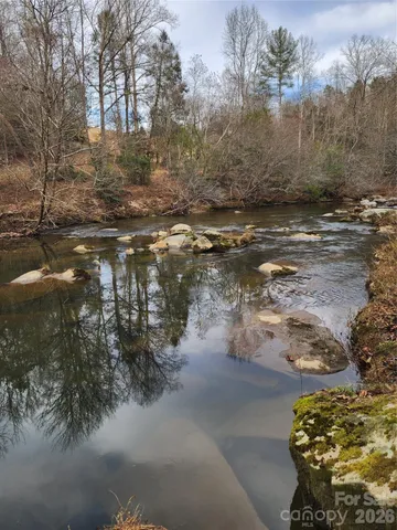 a view of a backyard of white house