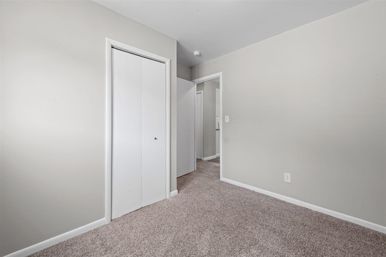 20436 Inkster Road Redford, MI 48240 - Photo 8 of 21