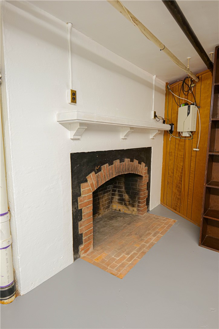 36 Underwood Street Pawtucket, RI 02860 - Photo 43 of 46