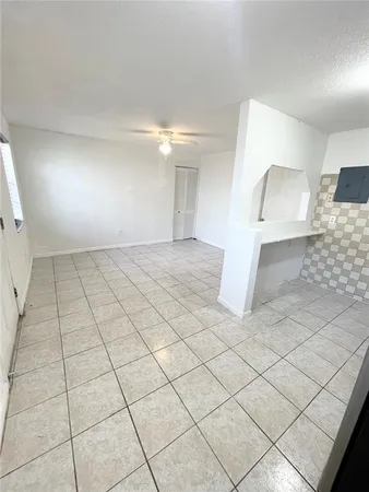 $1,200 | 2916 North 16th Street, Tampa, FL 33605