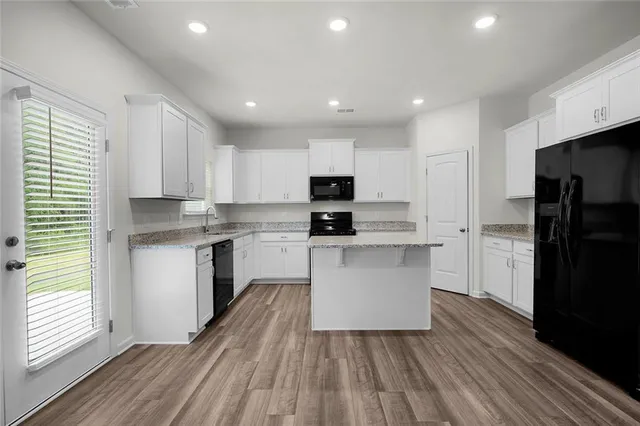 $2,300 | 143 Sycamore Lane, Calhoun, GA 30701