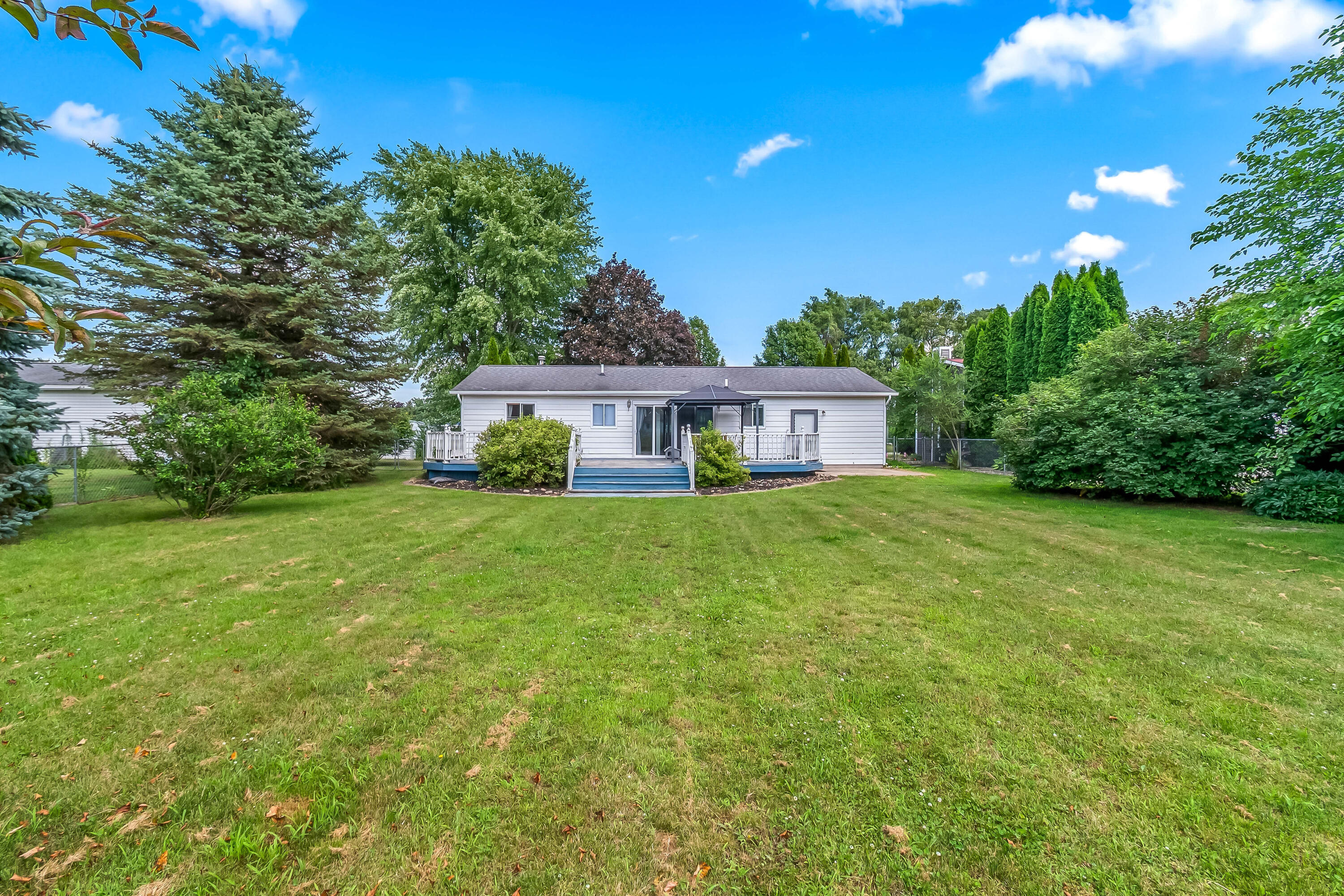 406 Gerald Street Quincy, MI 49082 - Photo 29 of 36 IMG_1029